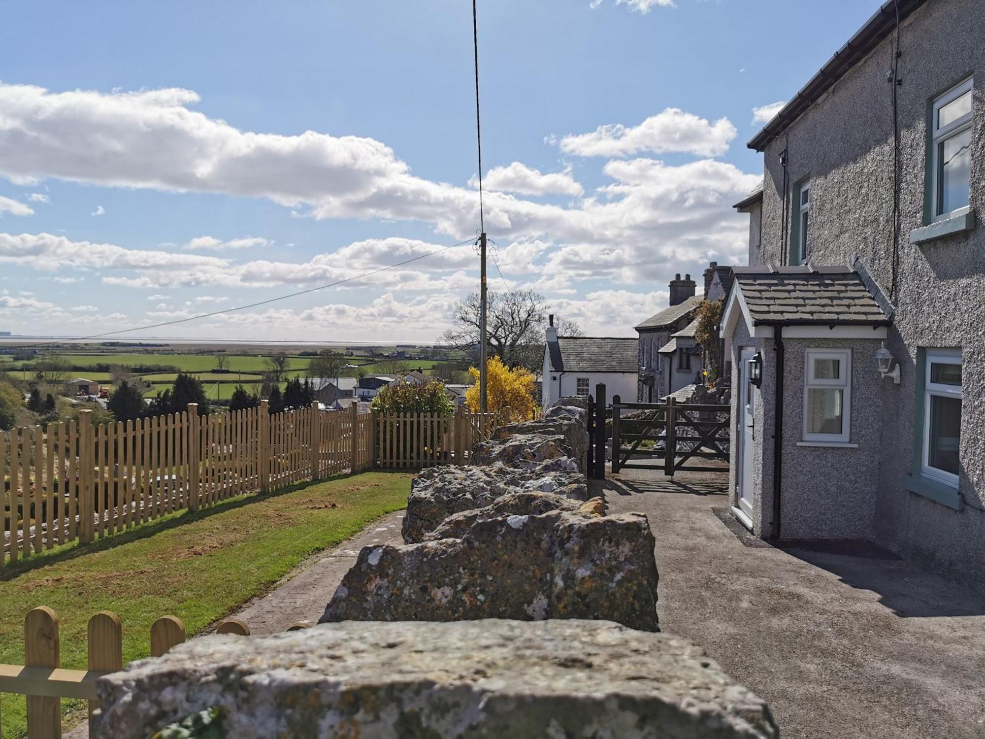 Hillside Farm Cottage Grange-over-Sands ภายนอก รูปภาพ